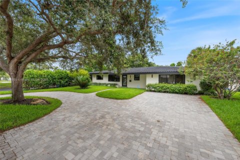 House in Fort Lauderdale, Florida 4 bedrooms, 179.49 sq.m. № 1921603 - photo 29