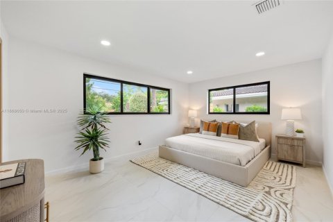 House in Fort Lauderdale, Florida 4 bedrooms, 179.49 sq.m. № 1921603 - photo 12