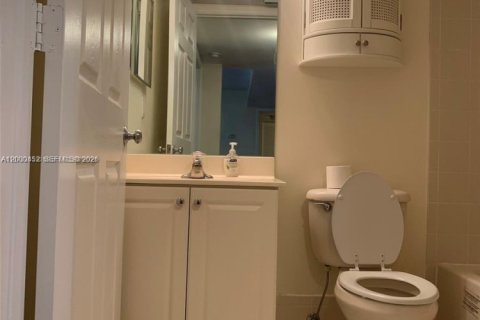 Снять в аренду кондоминиум в Дания-Бич, Флорида 2 спальни, 107.95м2, № 2065323 - фото 13