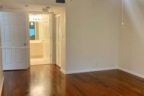 Снять в аренду кондоминиум в Дания-Бич, Флорида 2 спальни, 107.95м2, № 2065323 - фото 16