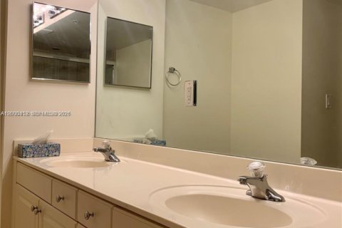 Снять в аренду кондоминиум в Дания-Бич, Флорида 2 спальни, 107.95м2, № 2065323 - фото 18