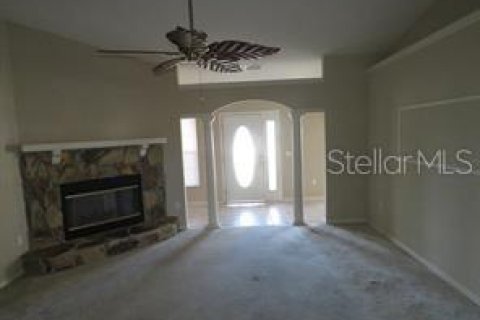 Villa ou maison à louer à Ocala, Floride: 3 chambres, 172.15 m2 № 2400216 - photo 3