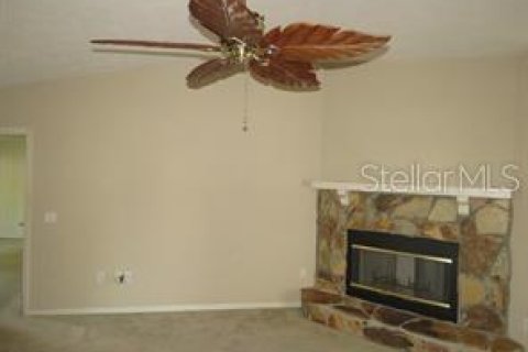 Villa ou maison à louer à Ocala, Floride: 3 chambres, 172.15 m2 № 2400216 - photo 4