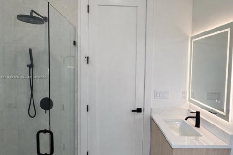 Villa ou maison à vendre à Cape Coral, Floride: 4 chambres, 179.39 m2 № 1999061 - photo 20