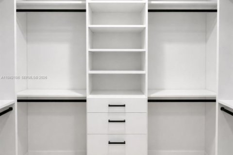 Villa ou maison à vendre à Cape Coral, Floride: 4 chambres, 179.39 m2 № 1999061 - photo 15