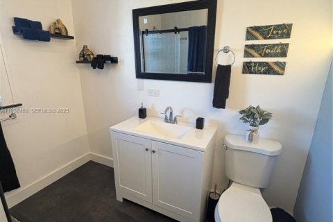 Apartamento en alquiler en Miami, Florida, 1 dormitorio, 67.63 m2 № 1994365 - foto 13