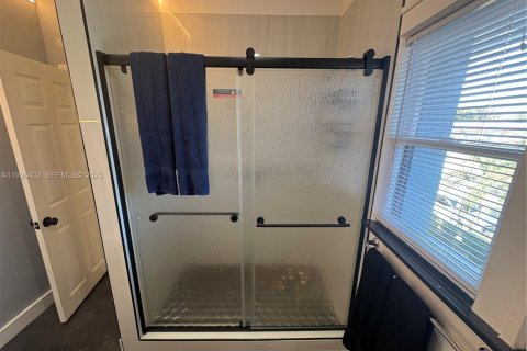 Apartamento en alquiler en Miami, Florida, 1 dormitorio, 67.63 m2 № 1994365 - foto 15