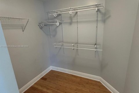 Condo in Miami, Florida, 2 bedrooms № 1779781 - photo 12