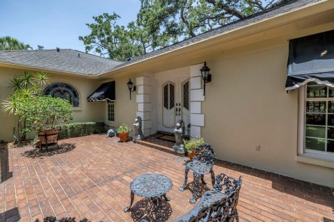 House in Saint Petersburg, Florida 4 bedrooms, 305.37 sq.m. № 1873464 - photo 8