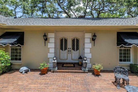 House in Saint Petersburg, Florida 4 bedrooms, 305.37 sq.m. № 1873464 - photo 9