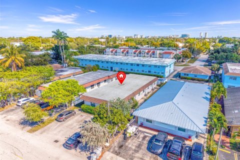 Commercial property in Pompano Beach, Florida 264.68 sq.m. № 2010702 - photo 20