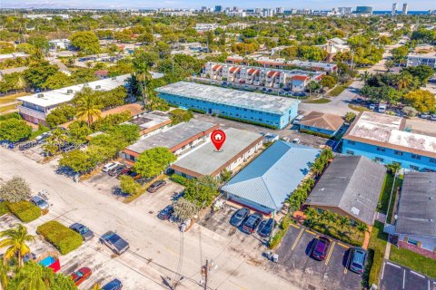 Commercial property in Pompano Beach, Florida 264.68 sq.m. № 2010702 - photo 22