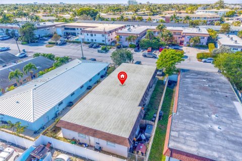 Commercial property in Pompano Beach, Florida 264.68 sq.m. № 2010702 - photo 21