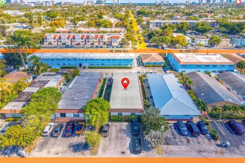 Commercial property in Pompano Beach, Florida 264.68 sq.m. № 2010702 - photo 7
