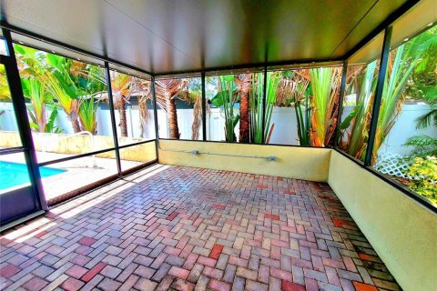 House in Clearwater, Florida 3 bedrooms, 124.12 sq.m. № 1810512 - photo 22