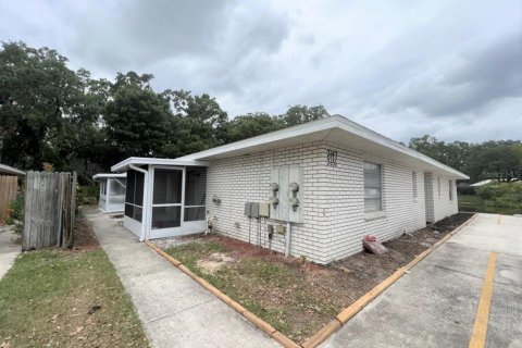 Appartement à louer à Brandon, Floride: 2 chambres, 90.49 m2 № 1768974 - photo 1