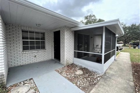 Appartement à louer à Brandon, Floride: 2 chambres, 90.49 m2 № 1768974 - photo 2