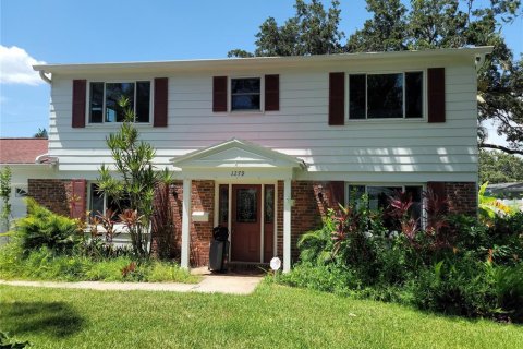 House in Saint Petersburg, Florida 3 bedrooms, 183.85 sq.m. № 2221014 - photo 2
