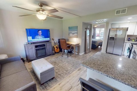 Condo in Altamonte Springs, Florida, 1 bedroom  № 1817793 - photo 4