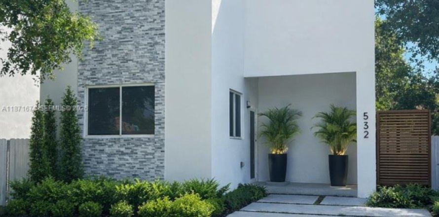 House in Fort Lauderdale, Florida 3 bedrooms № 2194795