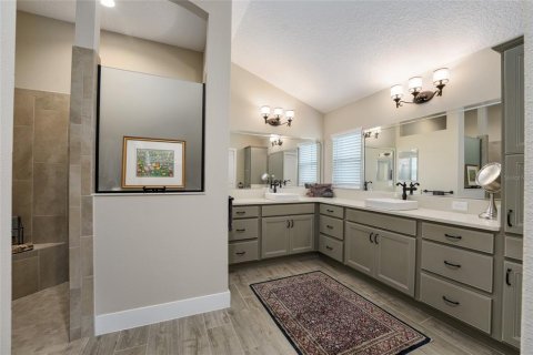 House in The Villages, Florida 3 bedrooms, 188.41 sq.m. № 1539449 - photo 28