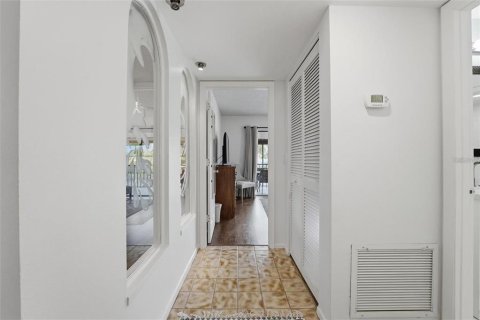 Copropriété à vendre à Sarasota, Floride: 2 chambres, 119.19 m2 № 2225781 - photo 29