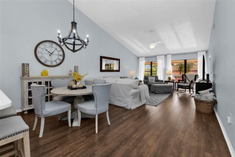 Copropriété à vendre à Sarasota, Floride: 2 chambres, 119.19 m2 № 2225781 - photo 14
