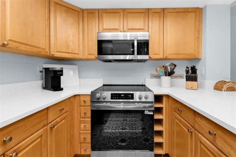Copropriété à vendre à Sarasota, Floride: 2 chambres, 119.19 m2 № 2225781 - photo 13