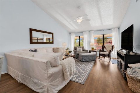 Copropriété à vendre à Sarasota, Floride: 2 chambres, 119.19 m2 № 2225781 - photo 17
