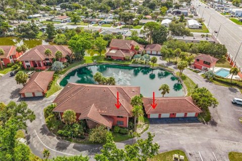 Copropriété à vendre à Sarasota, Floride: 2 chambres, 119.19 m2 № 2225781 - photo 5
