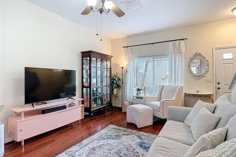 Touwnhouse à vendre à Tampa, Floride: 2 chambres, 97.92 m2 № 1902640 - photo 17