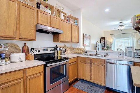 Touwnhouse à vendre à Tampa, Floride: 2 chambres, 97.92 m2 № 1902640 - photo 8