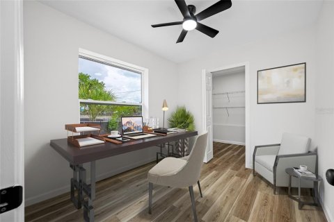 House in Lakeland, Florida 3 bedrooms, 95.22 sq.m. № 2210912 - photo 9