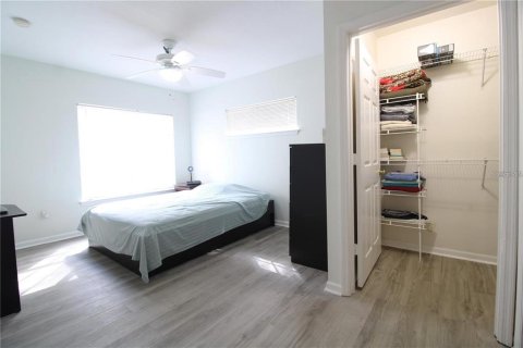 Condo in Orlando, Florida, 3 bedrooms  № 2202515 - photo 10