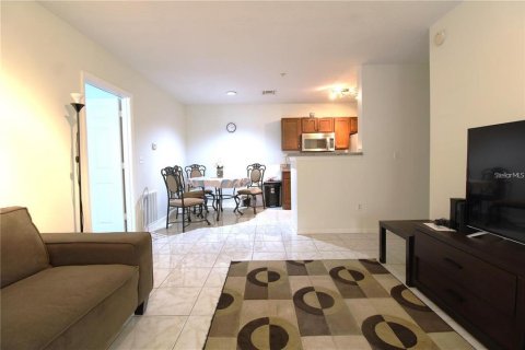 Condo in Orlando, Florida, 3 bedrooms  № 2202515 - photo 3