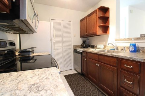 Condo in Orlando, Florida, 3 bedrooms  № 2202515 - photo 7