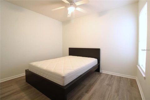 Condo in Orlando, Florida, 3 bedrooms  № 2202515 - photo 19