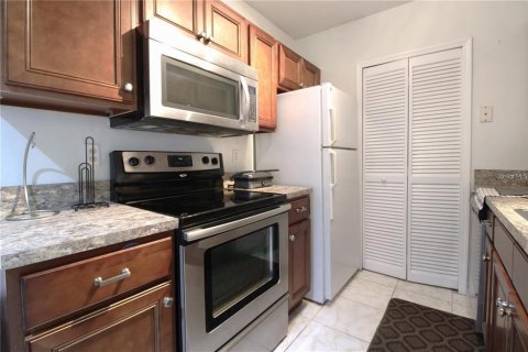Condo in Orlando, Florida, 3 bedrooms  № 2202515 - photo 6