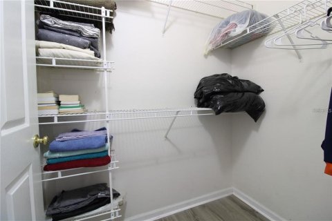 Condo in Orlando, Florida, 3 bedrooms  № 2202515 - photo 12