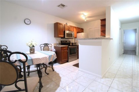 Condo in Orlando, Florida, 3 bedrooms  № 2202515 - photo 4