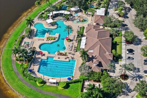 Casa en alquiler en Weston, Florida, 5 dormitorios, 237.83 m2 № 2075036 - foto 29