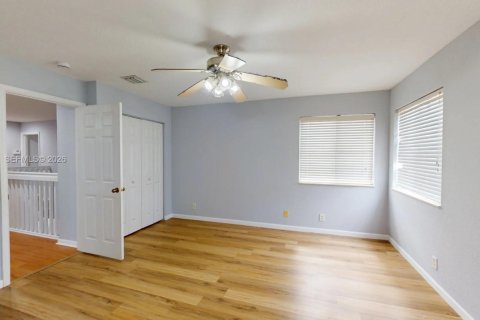 Casa en alquiler en Weston, Florida, 5 dormitorios, 237.83 m2 № 2075036 - foto 14