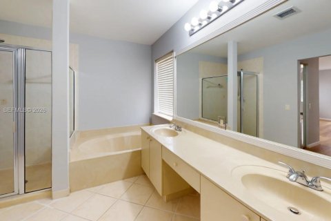 Casa en alquiler en Weston, Florida, 5 dormitorios, 237.83 m2 № 2075036 - foto 19