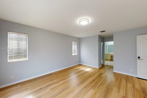Casa en alquiler en Weston, Florida, 5 dormitorios, 237.83 m2 № 2075036 - foto 12