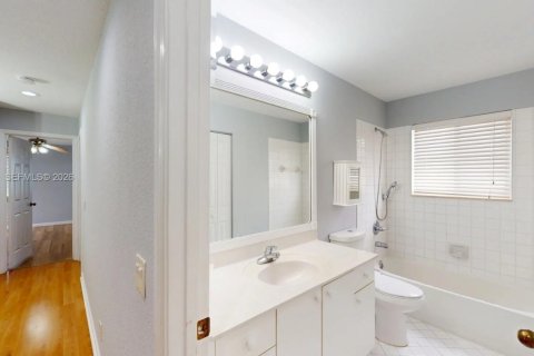 Casa en alquiler en Weston, Florida, 5 dormitorios, 237.83 m2 № 2075036 - foto 21