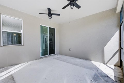 Villa ou maison à vendre à Sanford, Floride: 5 chambres, 269.79 m2 № 2394305 - photo 23