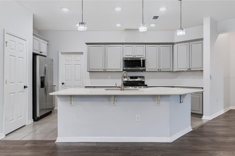 Villa ou maison à vendre à Sanford, Floride: 5 chambres, 269.79 m2 № 2394305 - photo 4
