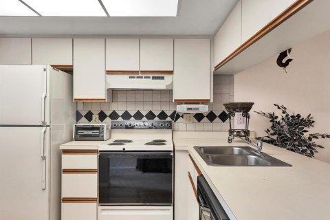 Copropriété à louer à Sarasota, Floride: 2 chambres, 91.32 m2 № 2113285 - photo 5