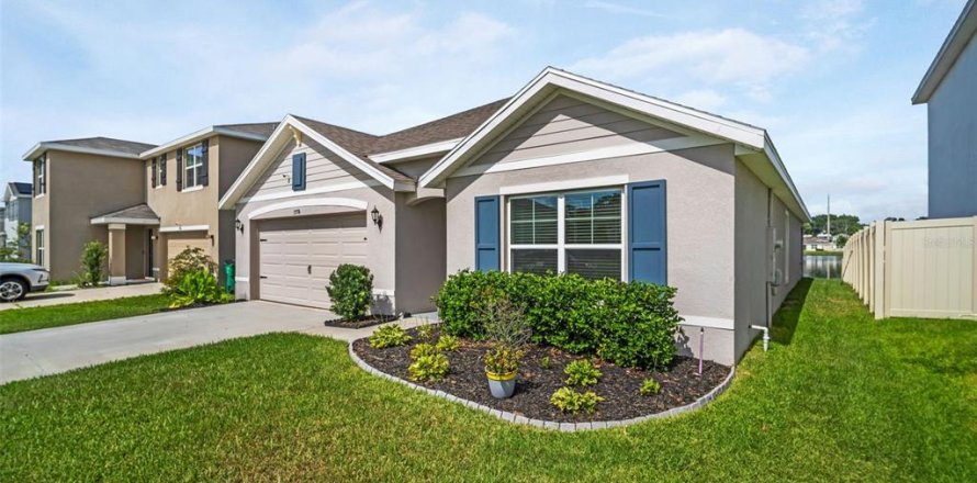Casa en Zephyrhills, Florida 4 dormitorios, 171.5 m2 № 1793836