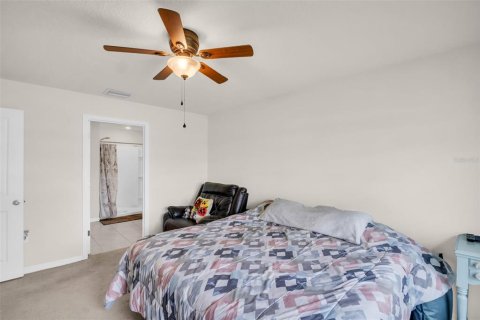 Casa en venta en Zephyrhills, Florida, 4 dormitorios, 171.5 m2 № 1793836 - foto 16